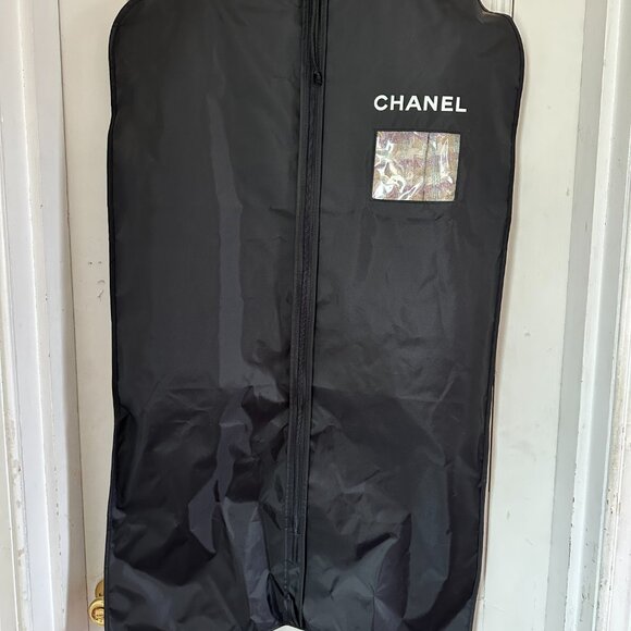 CHANEL White, Purple and Blue Tweed Jacket, 2005 RARE Excellent - Picture 3 of 15